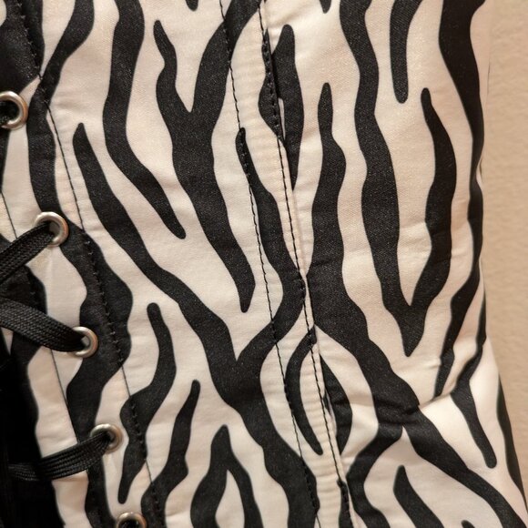 Zebra print corset - Picture 7 of 7